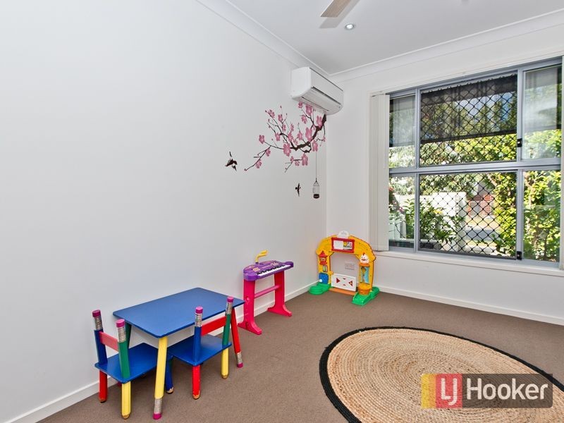 10 Hinchinbrook Avenue, Fitzgibbon QLD 4018