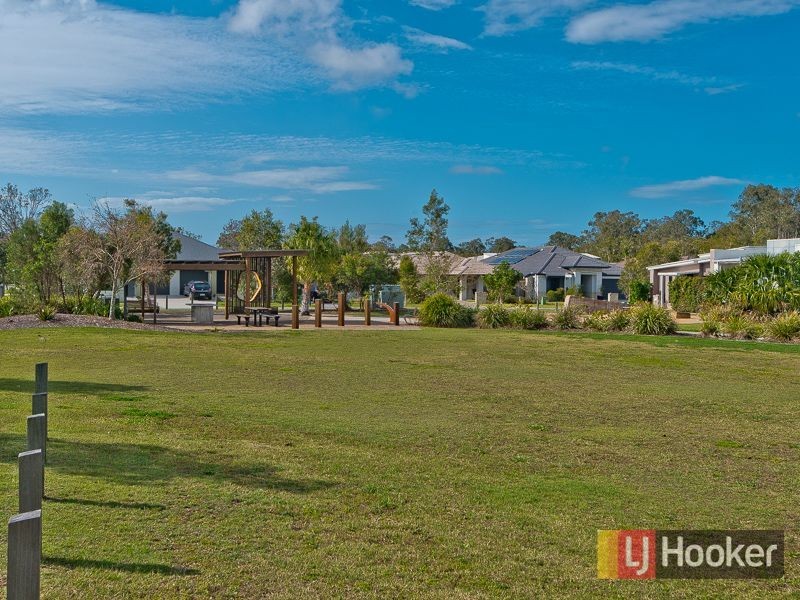 10 Hinchinbrook Avenue, Fitzgibbon QLD 4018