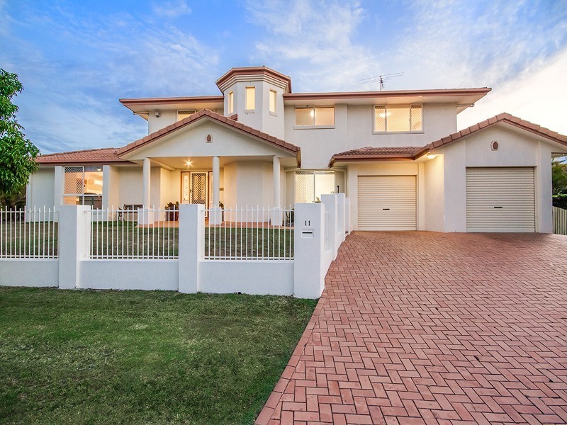 11 Allamanda Place, Chermside West QLD 4032