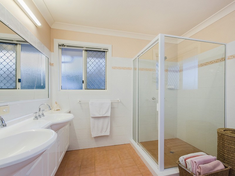 11 Allamanda Place, Chermside West QLD 4032