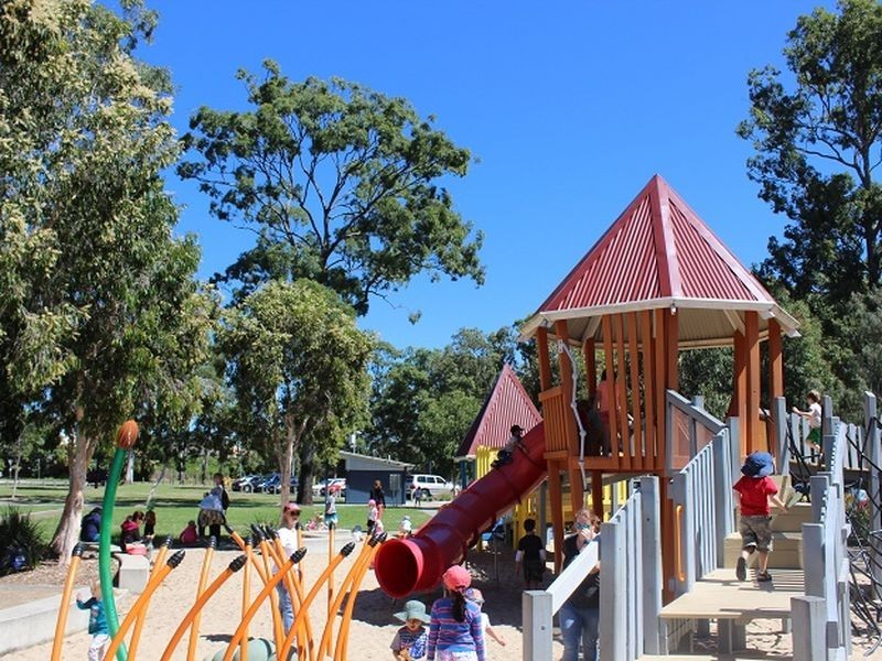 9 Tulip Close, Fitzgibbon QLD 4018