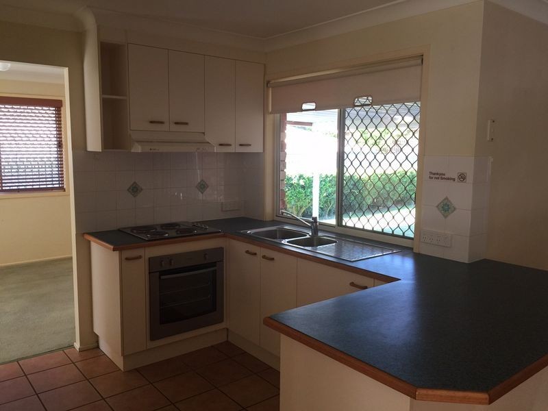 11 Morgan Road, Albany Creek QLD 4035