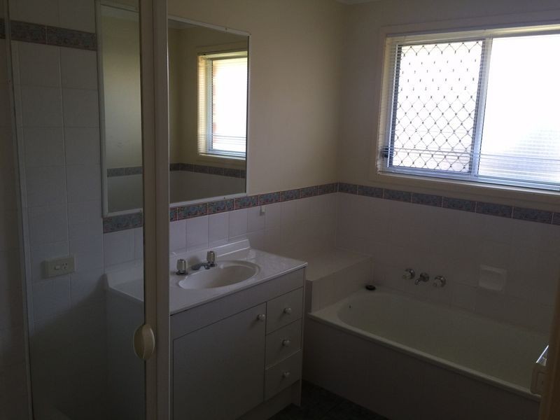 11 Morgan Road, Albany Creek QLD 4035