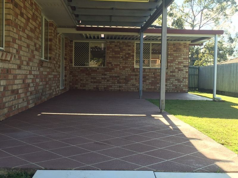 11 Morgan Road, Albany Creek QLD 4035