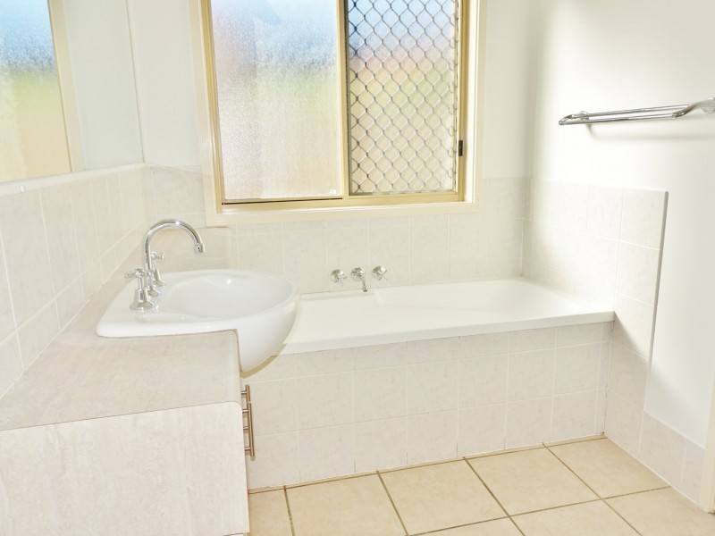 3 Violet Close, Fitzgibbon QLD 4018