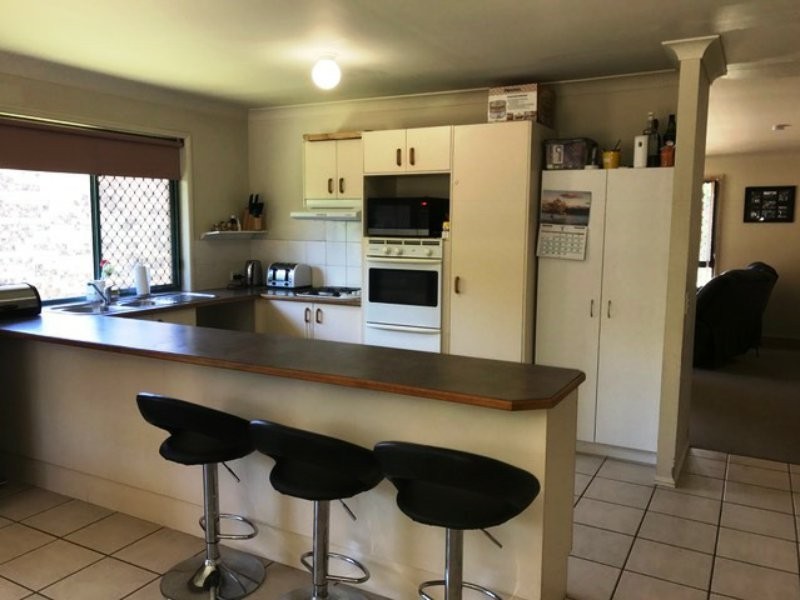 17 Jarrah Place, Fitzgibbon QLD 4018