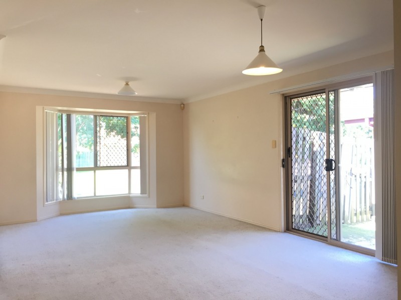 25 Manitoba Place, Wavell Heights QLD 4012