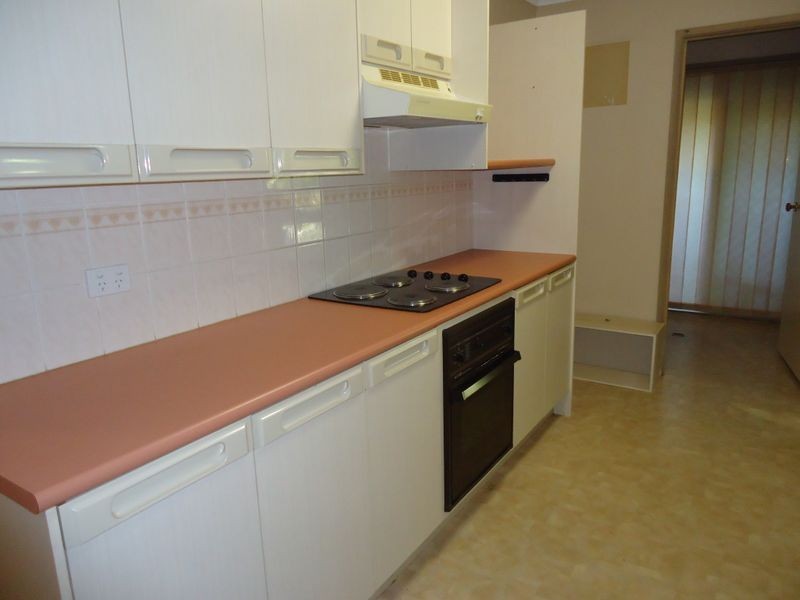 11 Desert Willow Way, Fitzgibbon QLD 4018