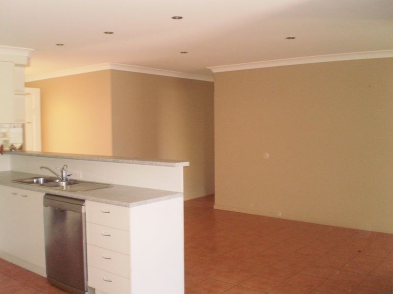 18 Homeworld Drive, Narangba QLD 4504