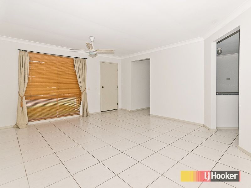 8 Conifer Close, Fitzgibbon QLD 4018