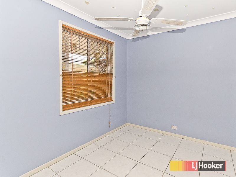 8 Conifer Close, Fitzgibbon QLD 4018