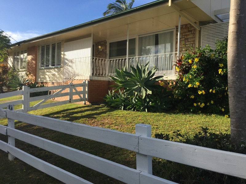 1 Pacific Street, Chermside West QLD 4032