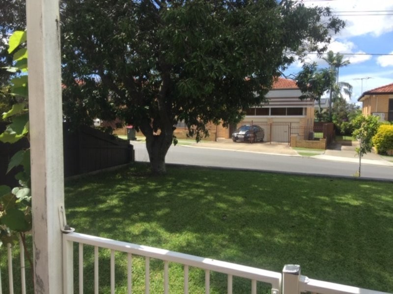 1 Pacific Street, Chermside West QLD 4032