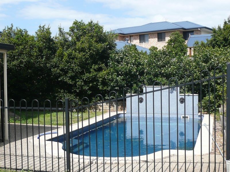 2 Meranti Court, Albany Creek QLD 4035