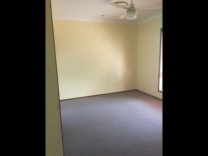 18 Albion Road, Eatons Hill QLD 4037