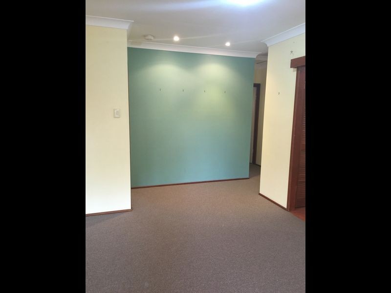 18 Albion Road, Eatons Hill QLD 4037