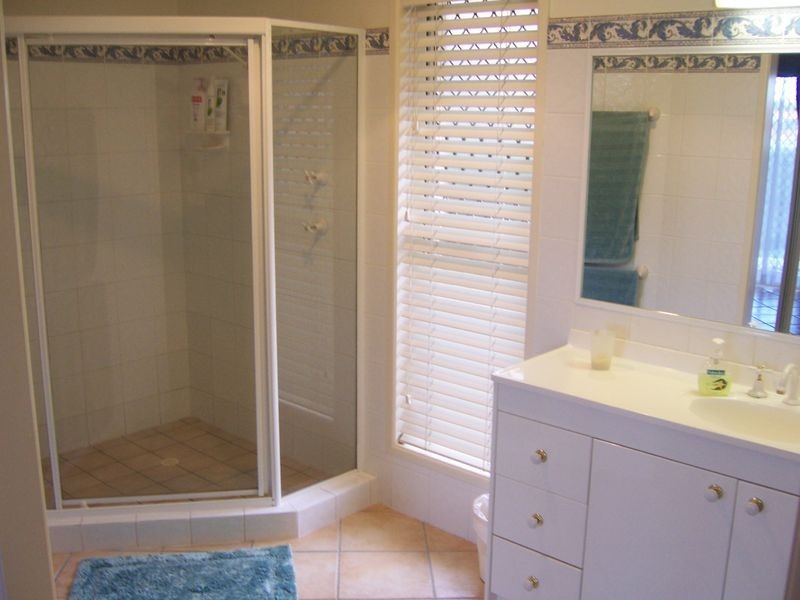 3 Alder Court, Albany Creek QLD 4035