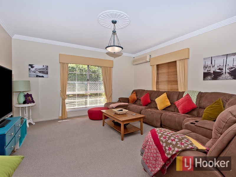 103 Saturn Crescent, Bridgeman Downs QLD 4035