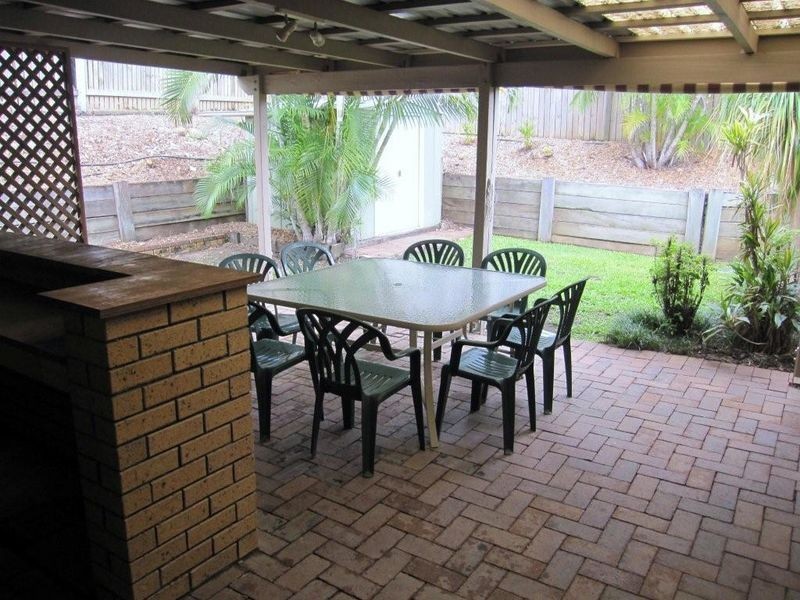 11 Elwood Court, Eatons Hill QLD 4037