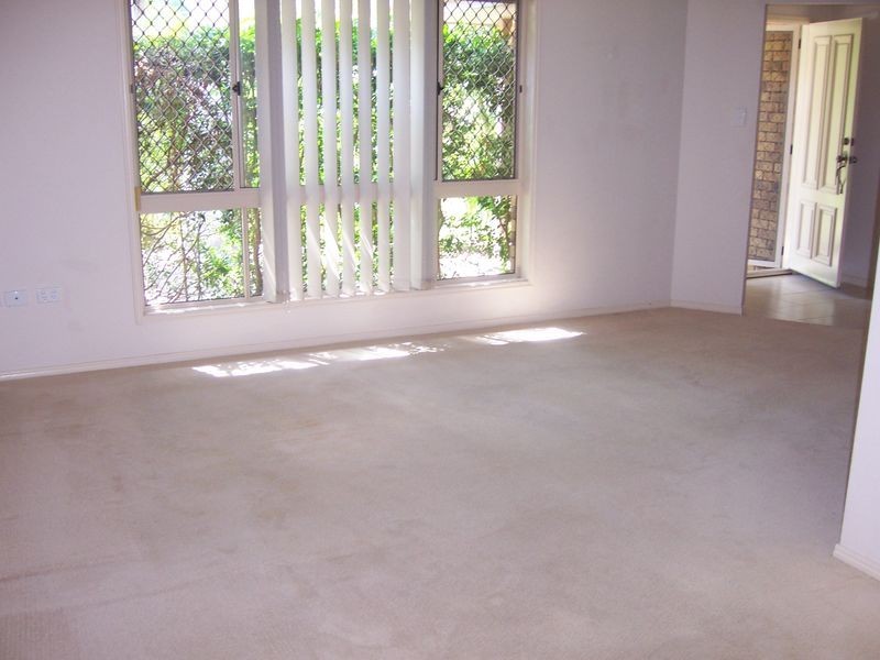 11 Elwood Court, Eatons Hill QLD 4037