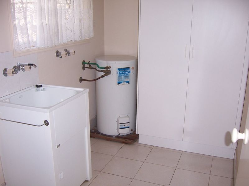 11 Elwood Court, Eatons Hill QLD 4037