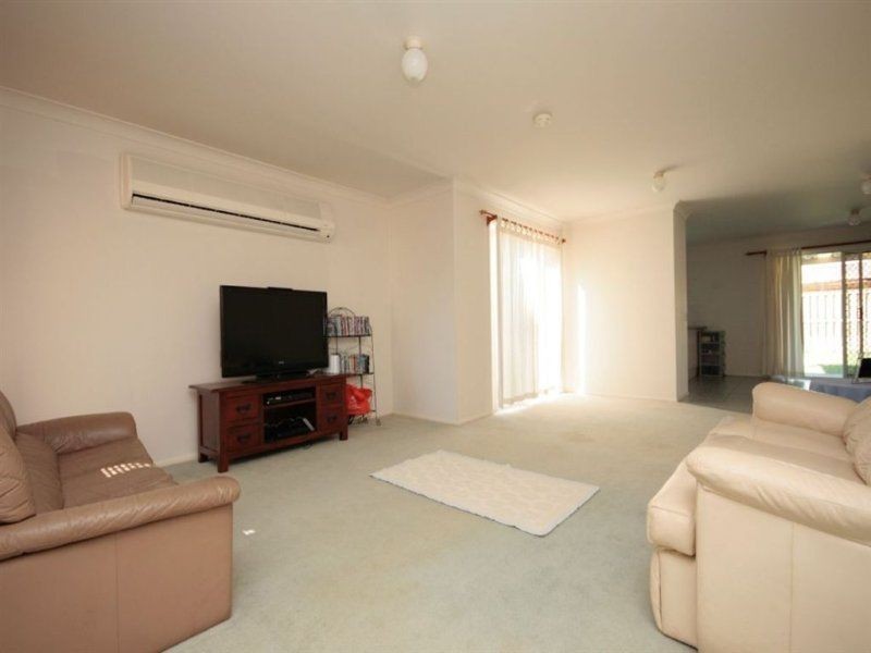 3 Azalea Cresent, Fitzgibbon QLD 4018