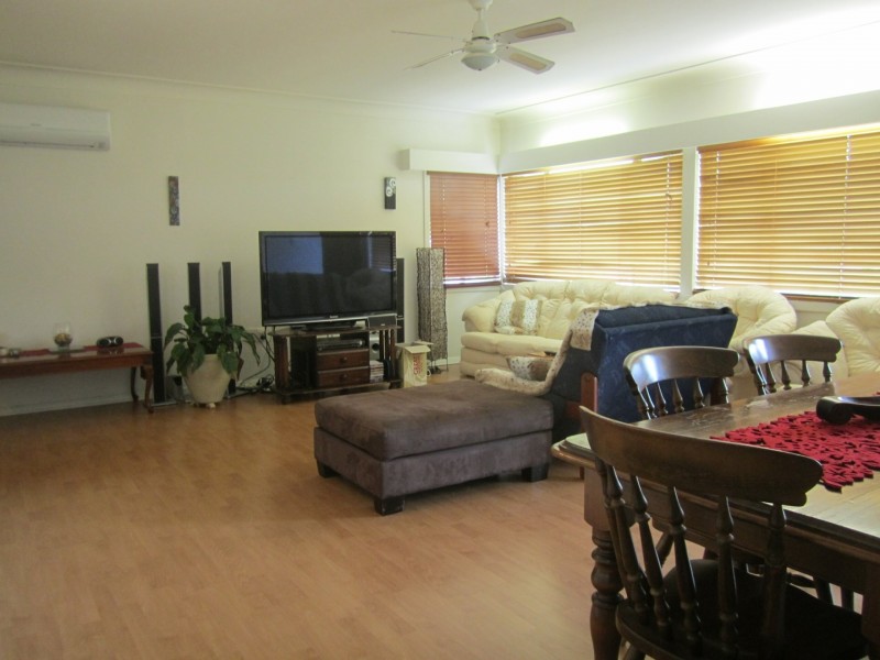 19 Glenrowen Street, Chermside West QLD 4032