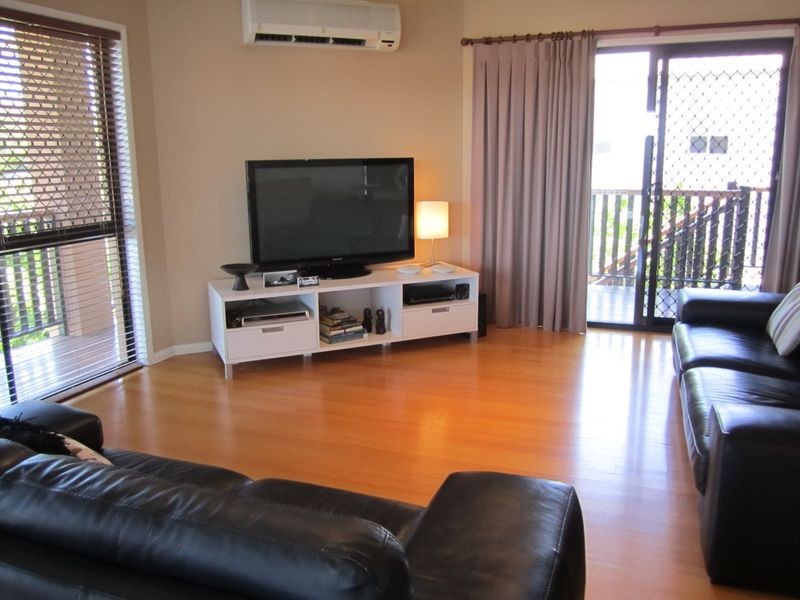 11 Alberic Court, Eatons Hill QLD 4037