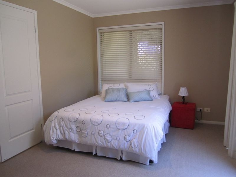 11 Alberic Court, Eatons Hill QLD 4037