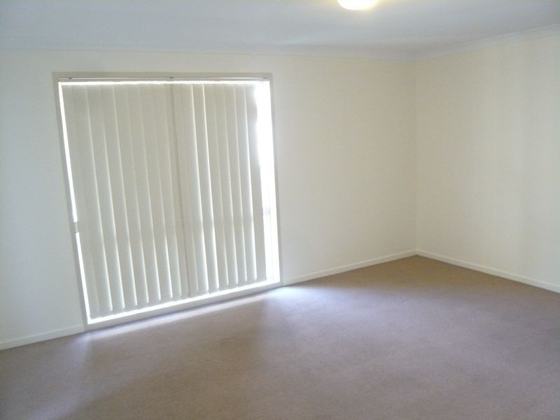 2/33 Hibiscus Cct, Fitzgibbon QLD 4018