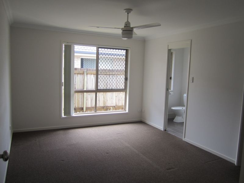 8 Maclean, Fitzgibbon QLD 4018
