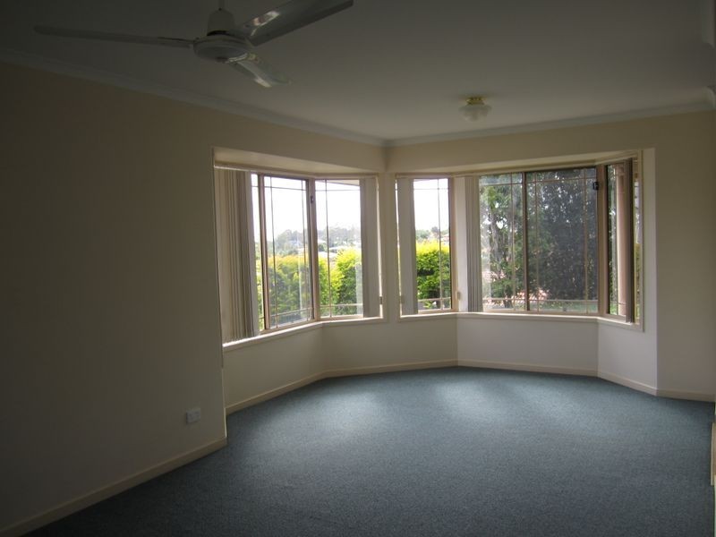 5 Emanual Court, Eatons Hill QLD 4037