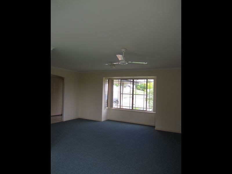 5 Emanual Court, Eatons Hill QLD 4037