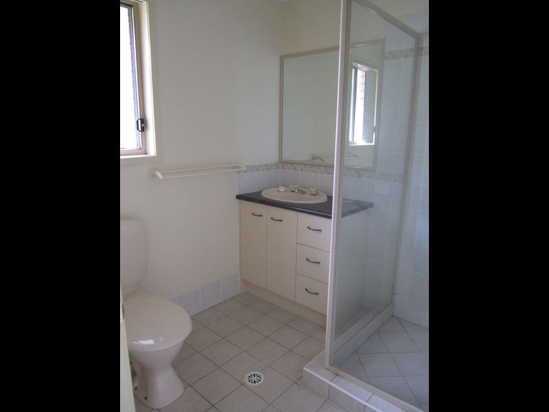 5 Emanual Court, Eatons Hill QLD 4037