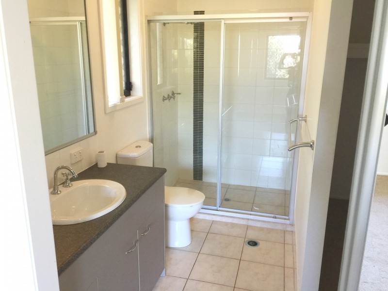 28 Acacia Crescent, Kallangur QLD 4503