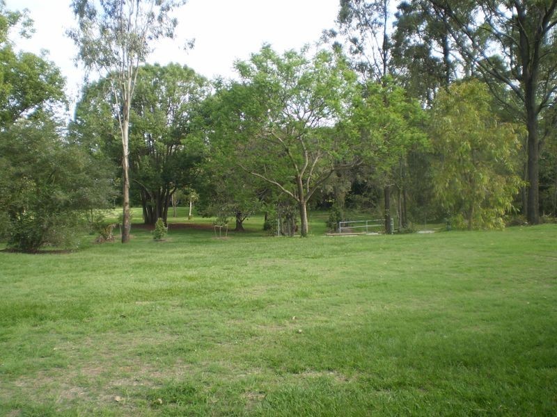 18-30 Graham Rd, Carseldine QLD 4034