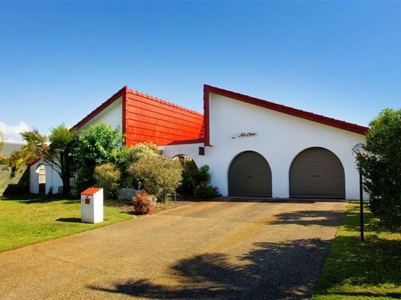 15 Courageous Court, Scarborough QLD 4020