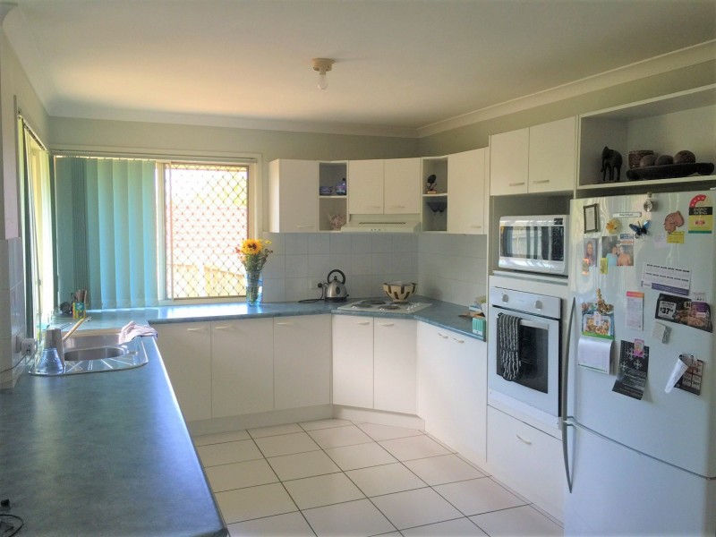 18 Silkyoak Way, Albany Creek QLD 4035