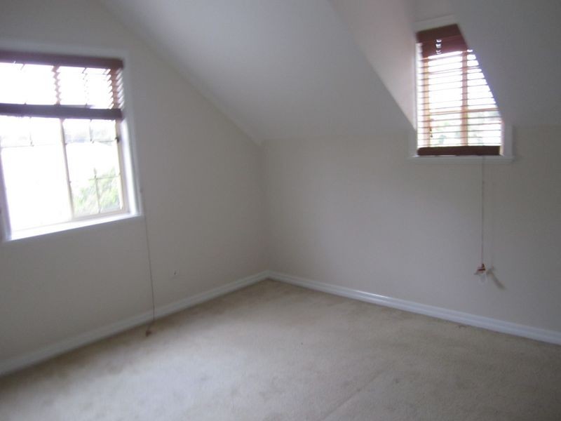 1/10 Tipuana Place, Fitzgibbon QLD 4018