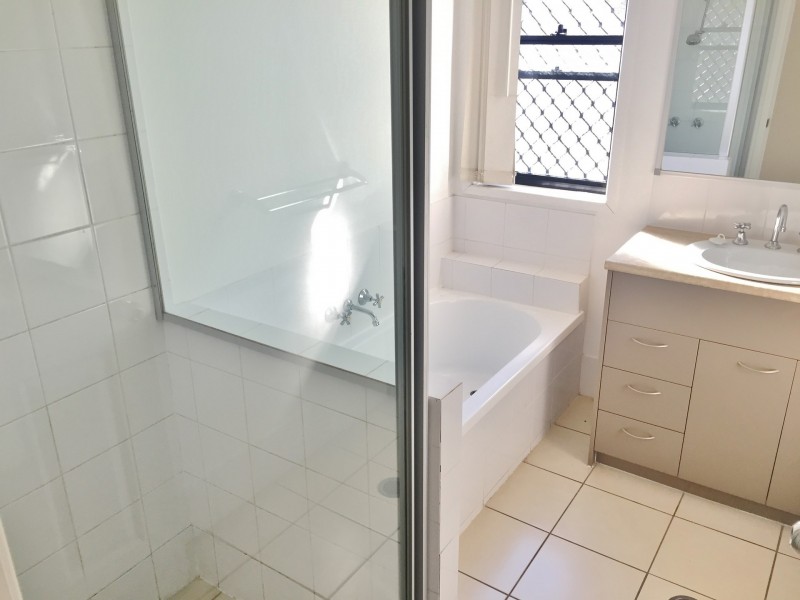 4 Waratah Court, Kallangur QLD 4503