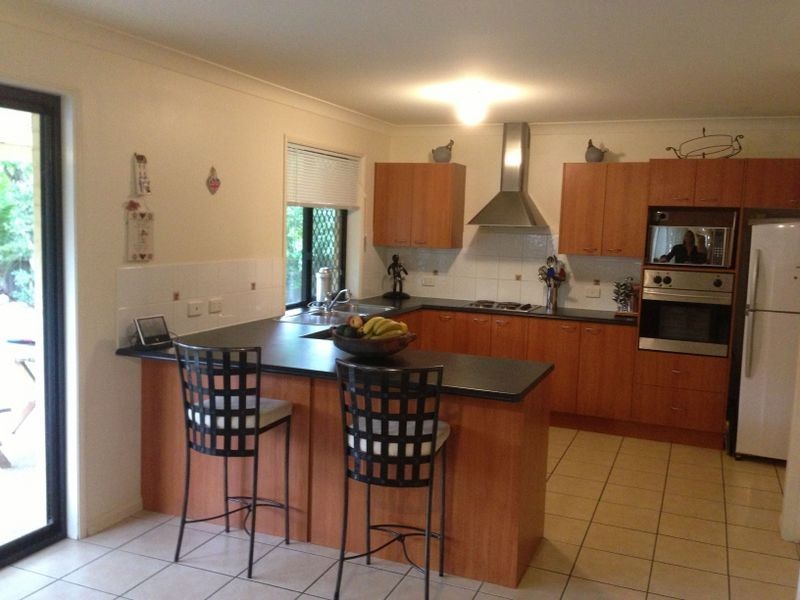 2 Meranti Court, Albany Creek QLD 4035