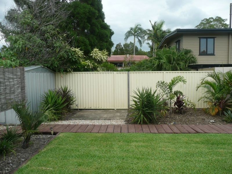 6 Caradon Street, Albany Creek QLD 4035