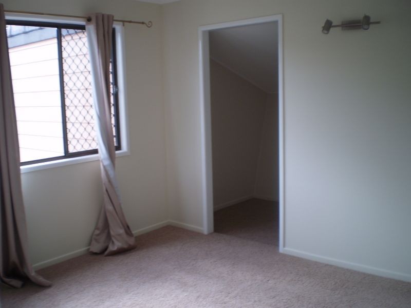 10 Whites Road, Chermside West QLD 4032