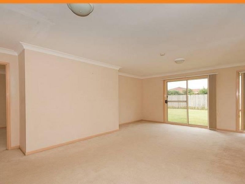 22 Hibiscus Circuit, Fitzgibbon QLD 4018