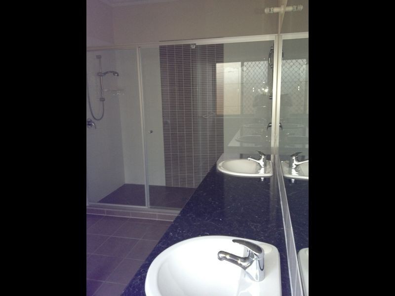 9 Gardenia Place, Bridgeman Downs QLD 4035