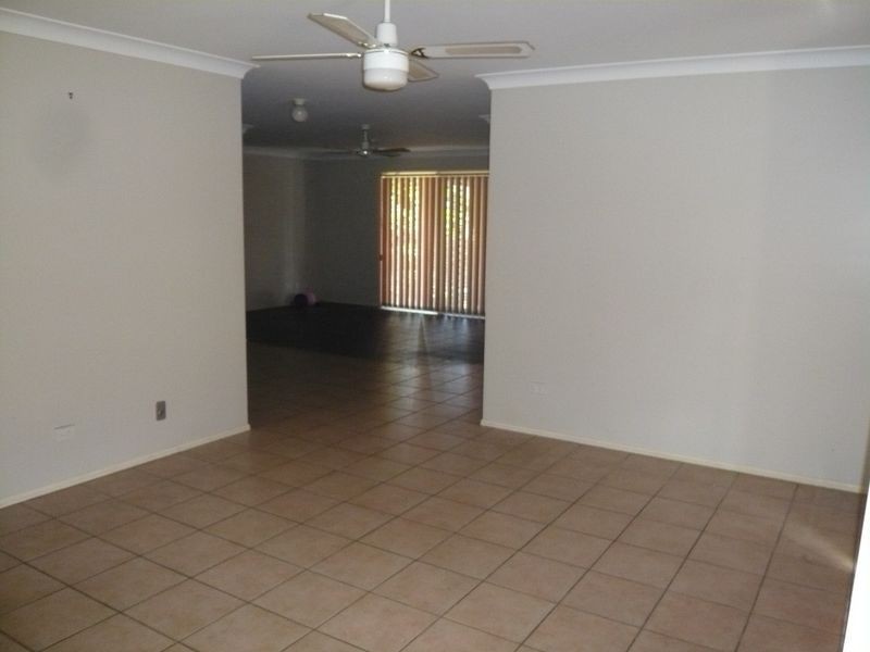 30 Azalea Crecent, Fitzgibbon QLD 4018