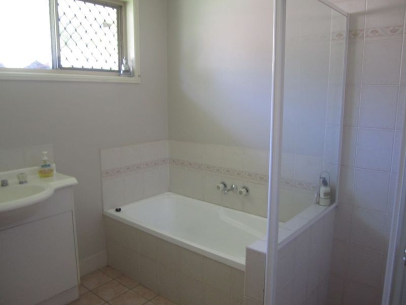 30 Azalea Crecent, Fitzgibbon QLD 4018