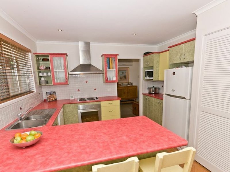 81 Redbourne Street, Chermside West QLD 4032