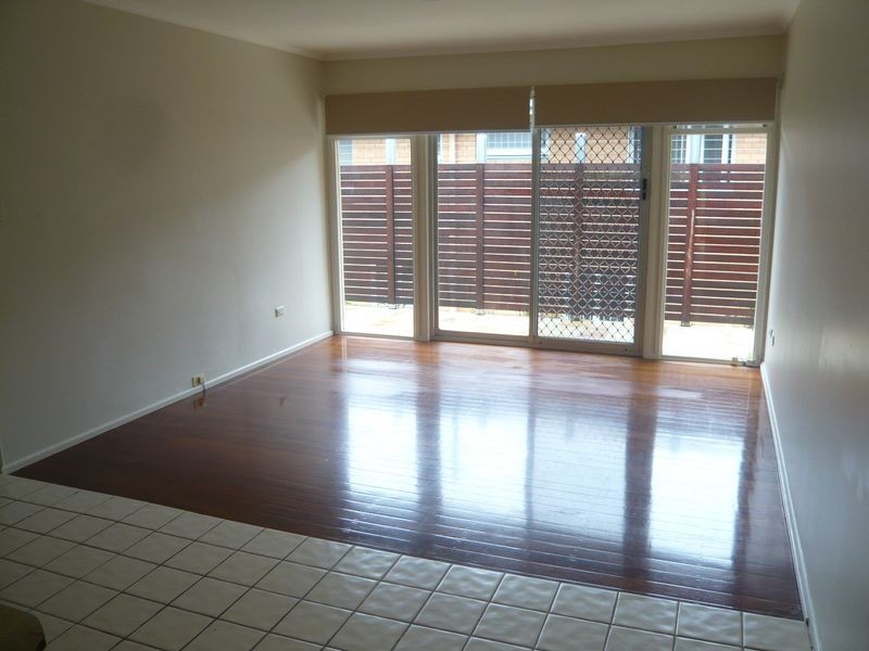 2/19 Darwin Street, Aspley QLD 4034