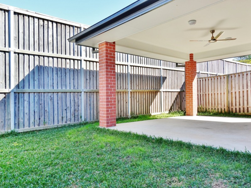 52 Merimbula Crescent, Fitzgibbon QLD 4018